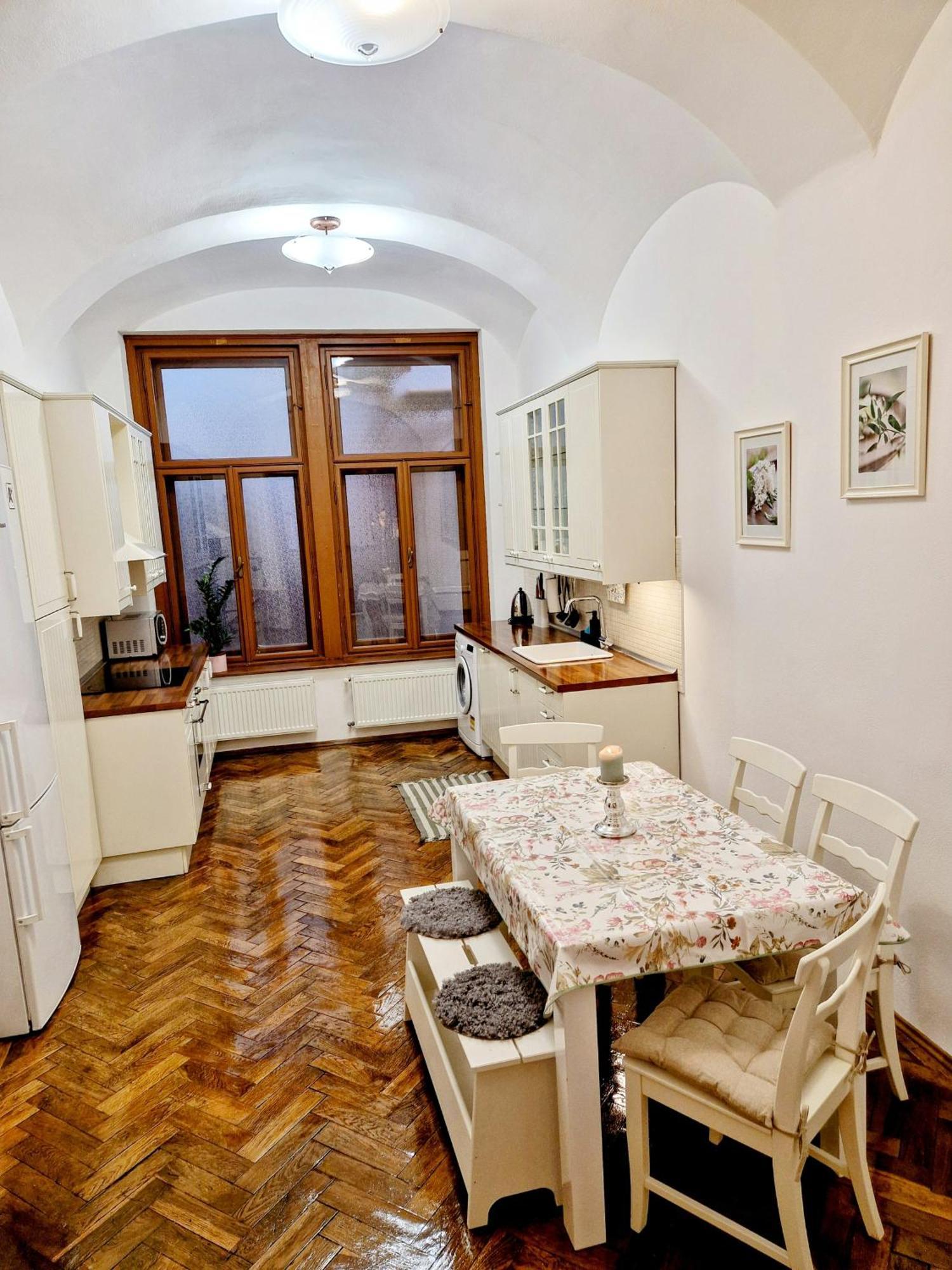 Marina Old Town Apartment Kosice Exterior photo